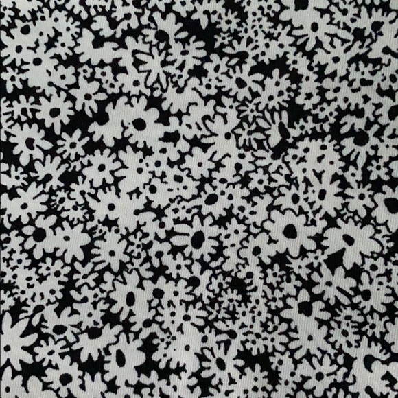 Flowered lululemon leggings - Picture 1 of 5